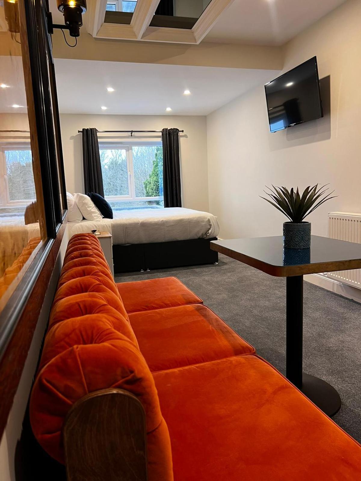 53 Luxury Accommodation Maynooth Bilik gambar